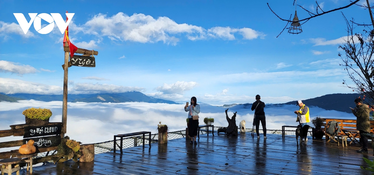 Chuyển đổi số - đòn bẩy hiệu quả cho du lịch vùng cao Lào Cai - Ảnh 1. Chuyển đổi số - đòn bẩy hiệu quả cho du lịch vùng cao Lào Cai - Ảnh 1.