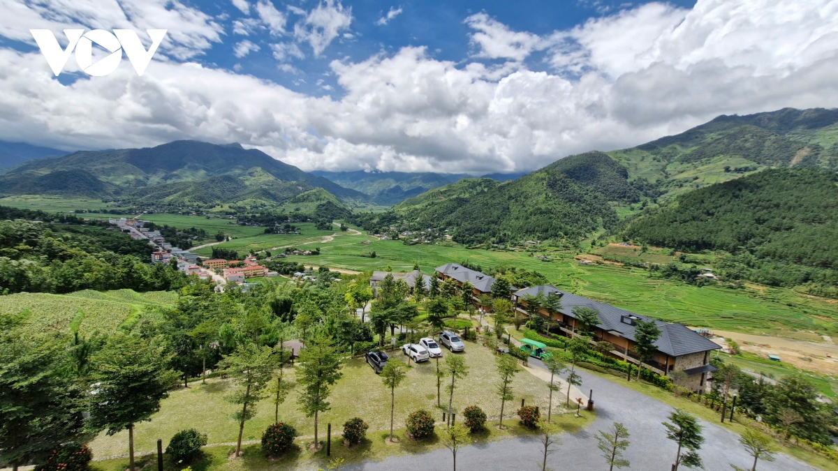 Chuyển đổi số - đòn bẩy hiệu quả cho du lịch vùng cao Lào Cai - Ảnh 2. Chuyển đổi số - đòn bẩy hiệu quả cho du lịch vùng cao Lào Cai - Ảnh 2.