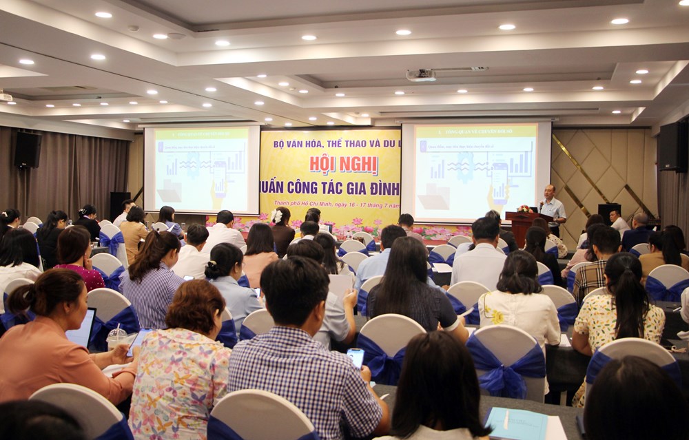 Công tác quản lý gia đình cần được đặt trong mối quan hệ chặt chẽ với các giá trị văn hóa - Ảnh 4.