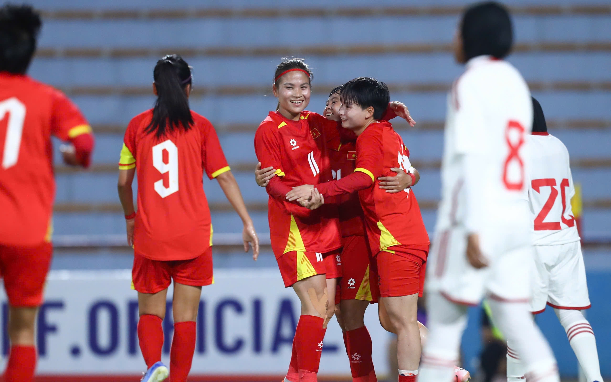 Vòng loại giải Bóng đá nữ châu Á 2026: Thắng đậm UAE, Đội tuyển nữ Việt Nam vững ngôi đầu bảng E