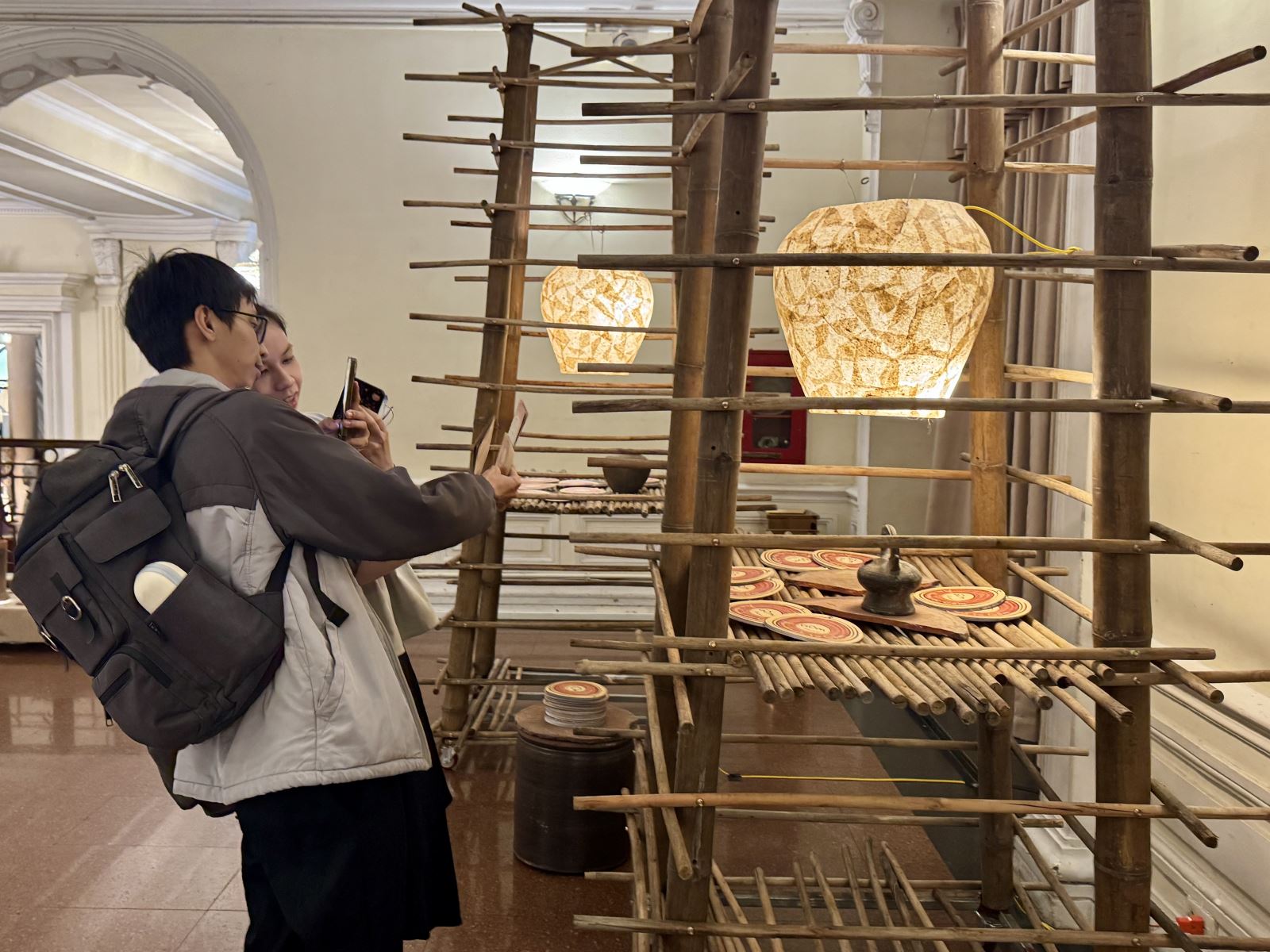 TP Hồ Chí Minh: Văn hóa Việt lần đầu được kể qua gốm và tre - Ảnh 2.