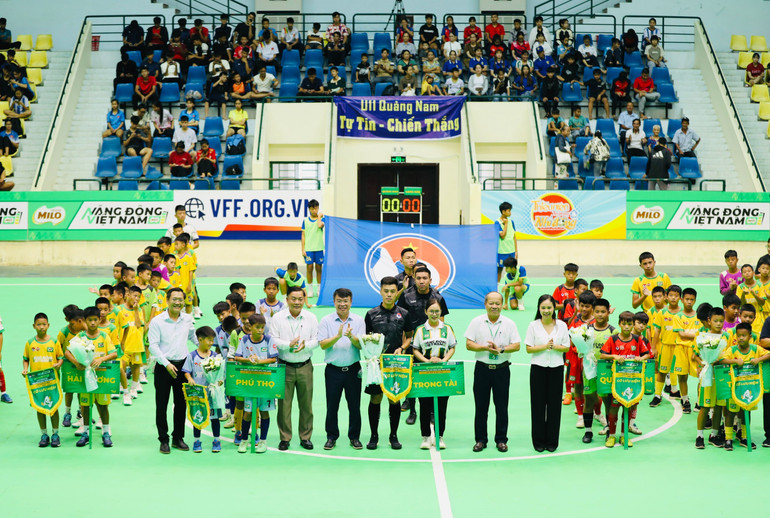 Khai mạc vòng chung kết Giải bóng đá nhi đồng U11 toàn quốc 2025 - Ảnh 2. Khai mạc vòng chung kết Giải bóng đá nhi đồng U11 toàn quốc 2025 - Ảnh 2.