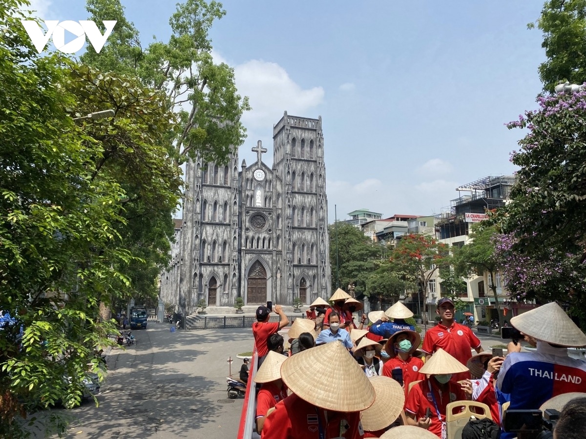 Nha Trang, Đà Nẵng thăng hạng về sức hấp dẫn khách du lịch - Ảnh 2. Nha Trang, Đà Nẵng thăng hạng về sức hấp dẫn khách du lịch - Ảnh 2.