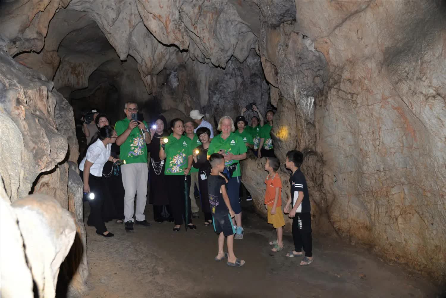 Du lịch Lạng Sơn: Từ di sản địa chất tới điểm đến du lịch xanh - Ảnh 1. Du lịch Lạng Sơn: Từ di sản địa chất tới điểm đến du lịch xanh - Ảnh 1.