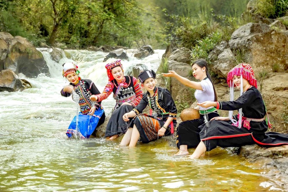 Điện Biên: Phấn đấu trở thành điểm sáng phát triển du lịch cộng đồng giàu bản sắc - Ảnh 3. Điện Biên: Phấn đấu trở thành điểm sáng phát triển du lịch cộng đồng giàu bản sắc - Ảnh 3.