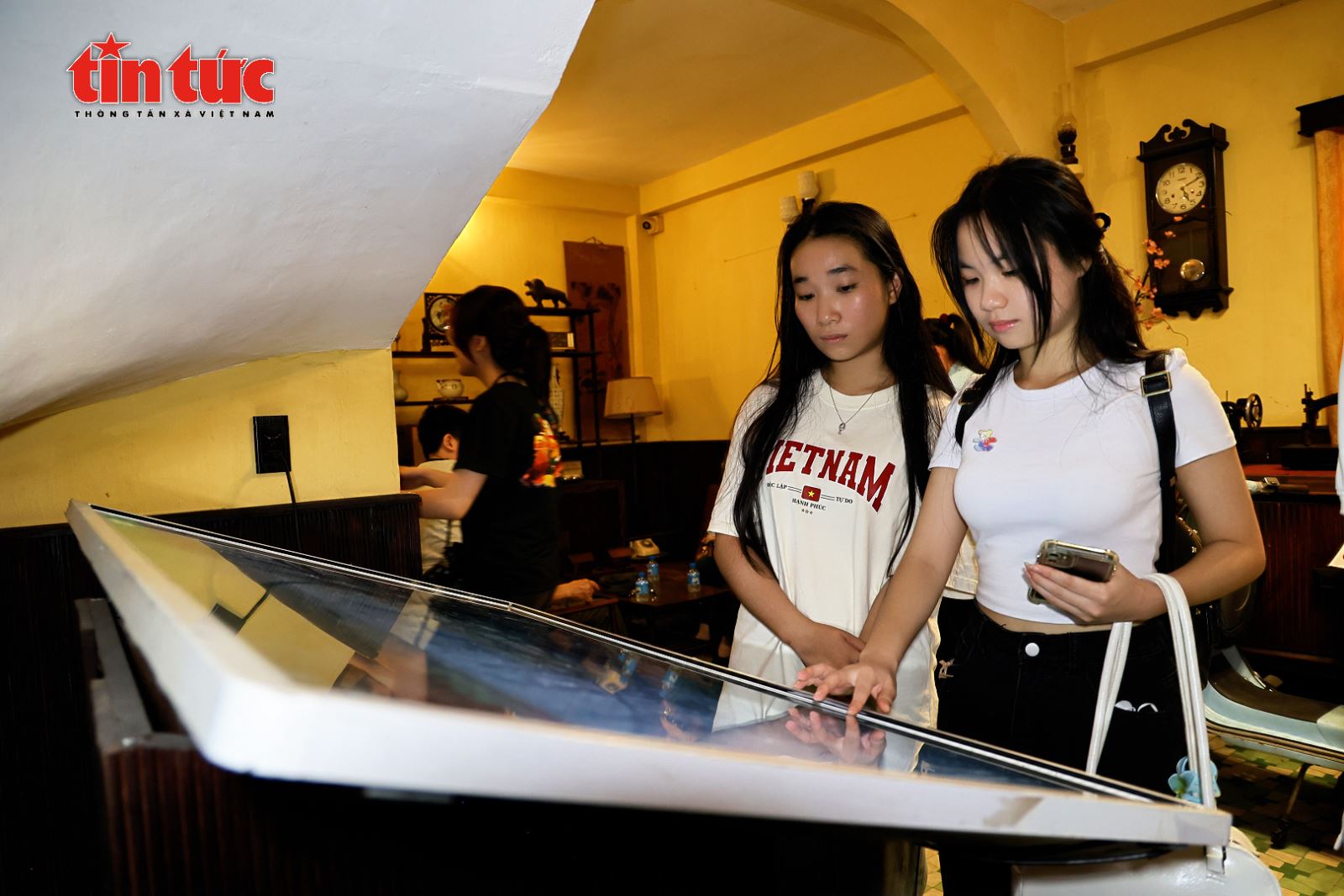 Gen Z làm sống lại lịch sử bằng thư viện số cho Bảo tàng Biệt động Sài Gòn - Gia Định - Ảnh 8. Gen Z làm sống lại lịch sử bằng thư viện số cho Bảo tàng Biệt động Sài Gòn - Gia Định - Ảnh 8.