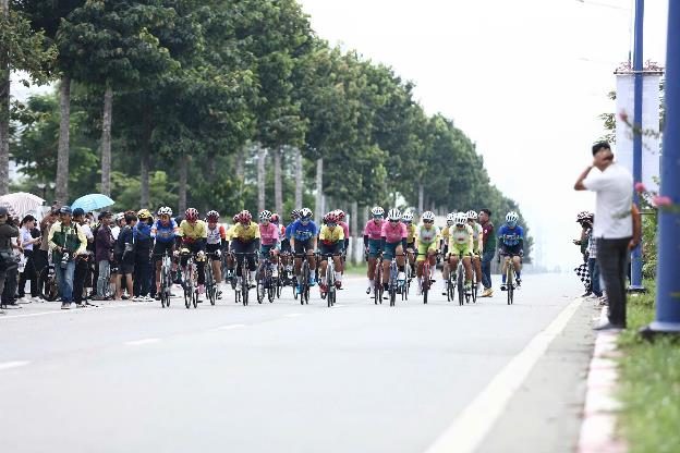Sôi nổi Giải vô địch xe đạp đường trường và địa hình quốc gia lần thứ 39 năm 2025 - Ảnh 5. Sôi nổi Giải vô địch xe đạp đường trường và địa hình quốc gia lần thứ 39 năm 2025 - Ảnh 5.
