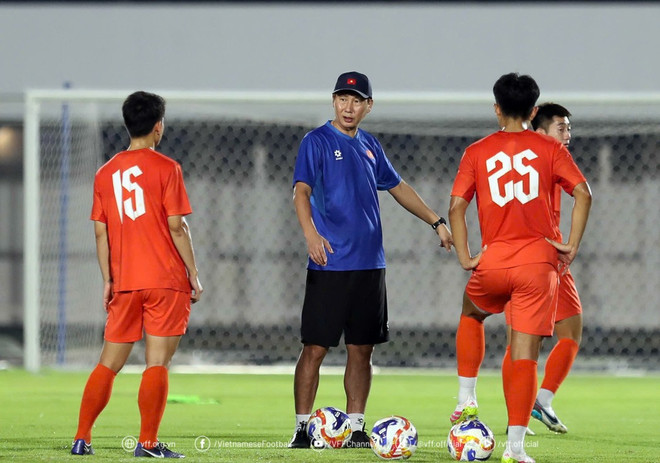 U23 Việt Nam quyết tâm, sẵn sàng mang vinh quang về cho Tổ quốc - Ảnh 2. U23 Việt Nam quyết tâm, sẵn sàng mang vinh quang về cho Tổ quốc - Ảnh 2.