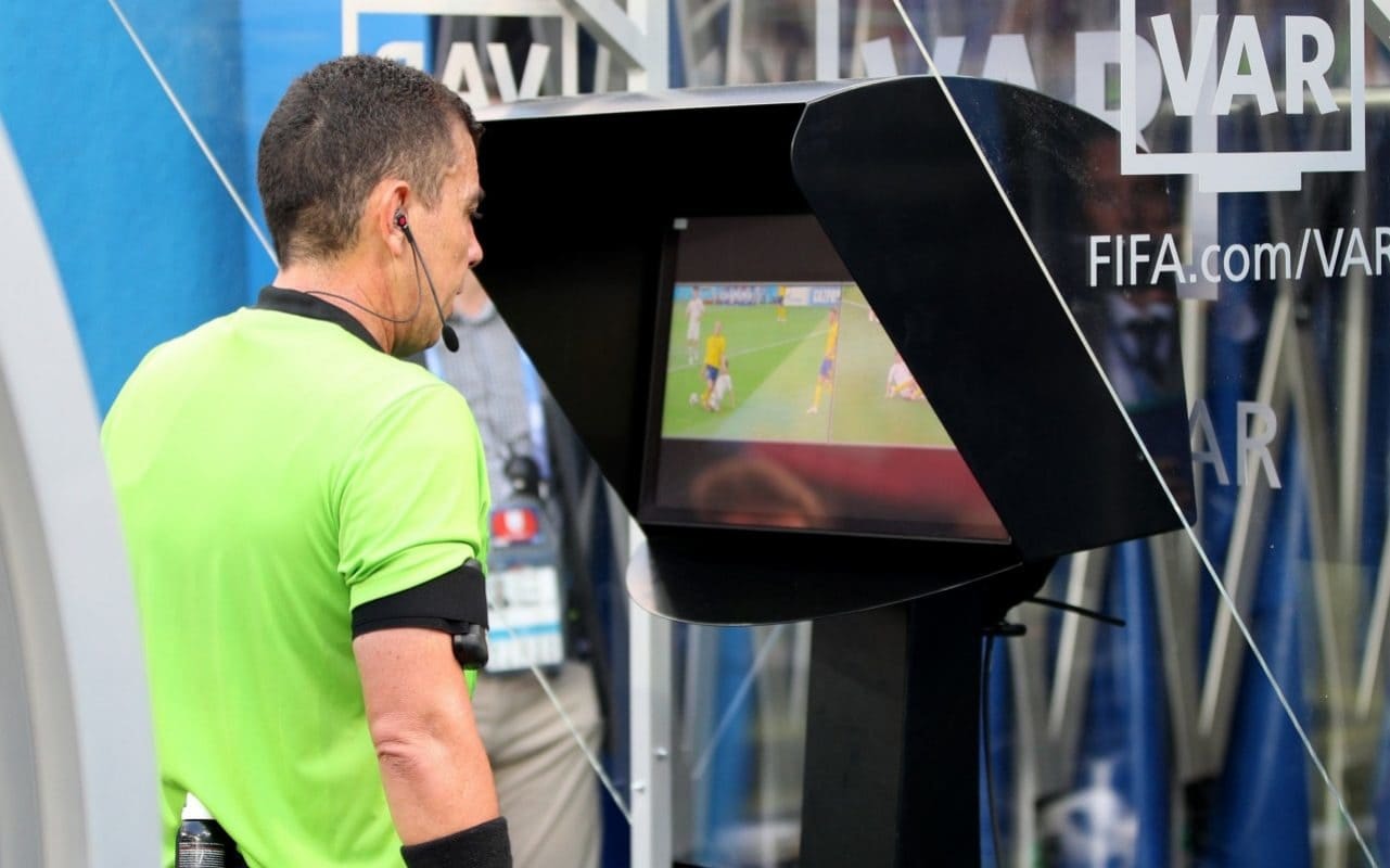 AFF chính thức áp dụng VAR tại trận chung kết giải U23 Đông Nam Á 2025 - Ảnh 1. AFF chính thức áp dụng VAR tại trận chung kết giải U23 Đông Nam Á 2025 - Ảnh 1.