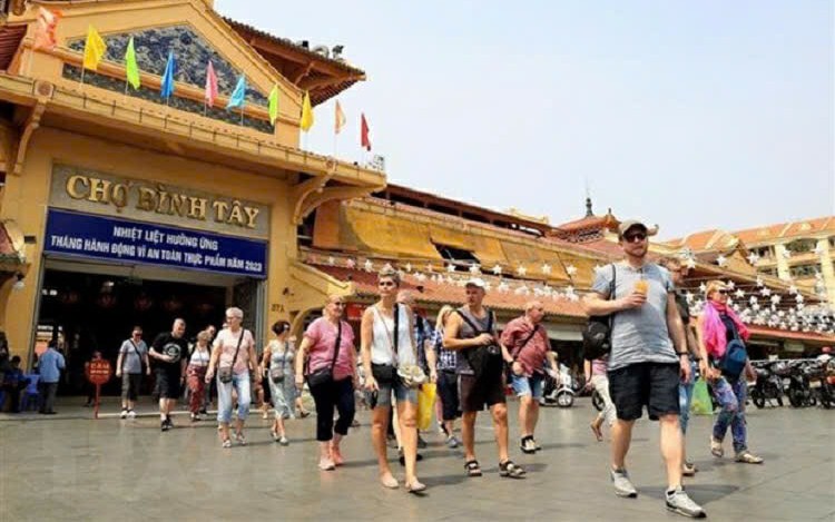 TP. Hồ Chí Minh: Hướng đến siêu đô thị du lịch vùng