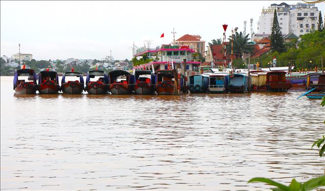 Mở rộng không gian phát triển du lịch ở vùng sông nước Cửu Long - Ảnh 2. Mở rộng không gian phát triển du lịch ở vùng sông nước Cửu Long - Ảnh 2.