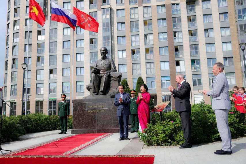 Quảng trường tại St. Petersburg được mang tên Hồ Chí Minh - Ảnh 2. Quảng trường tại St. Petersburg được mang tên Hồ Chí Minh - Ảnh 2.