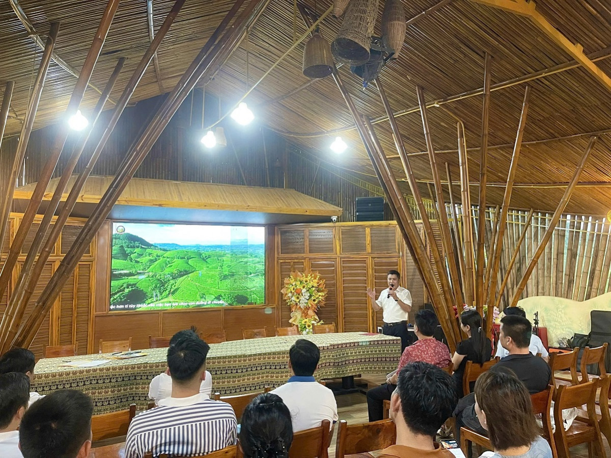 Phú Thọ: Khảo sát và liên kết phát triển sản phẩm du lịch năm 2025 - Ảnh 2. Phú Thọ: Khảo sát và liên kết phát triển sản phẩm du lịch năm 2025 - Ảnh 2.