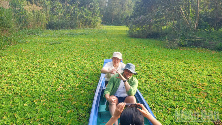 Cần Thơ: Phát triển du lịch bền vững gắn với bảo tồn thiên nhiên - Ảnh 5. Cần Thơ: Phát triển du lịch bền vững gắn với bảo tồn thiên nhiên - Ảnh 5.