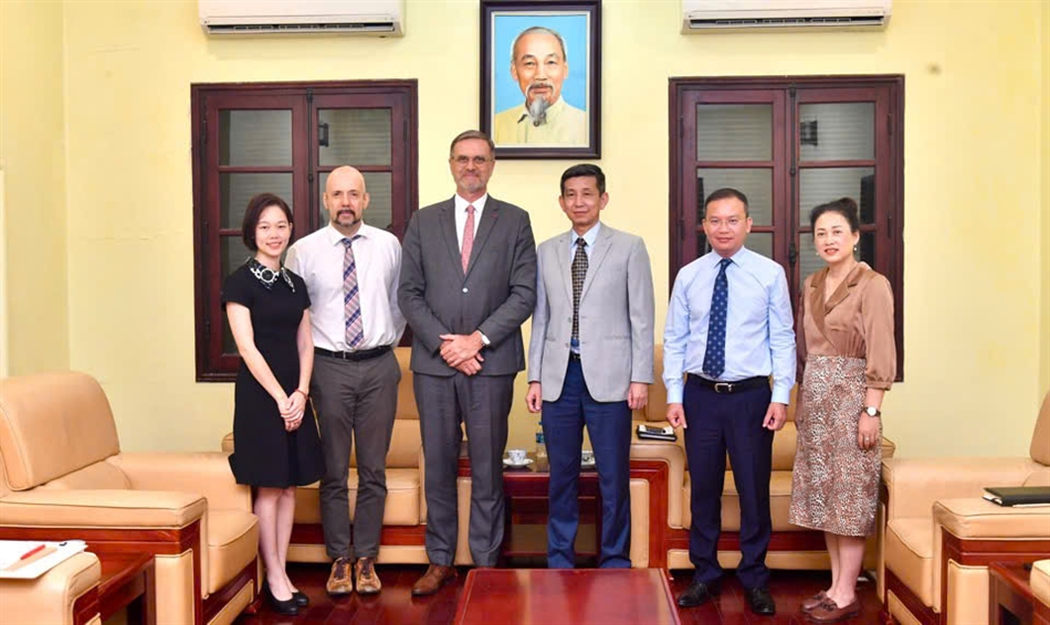Thúc đẩy hơn nữa quan hệ hợp tác TDTT giữa Việt Nam – Pháp - Ảnh 2. Thúc đẩy hơn nữa quan hệ hợp tác TDTT giữa Việt Nam – Pháp - Ảnh 2.