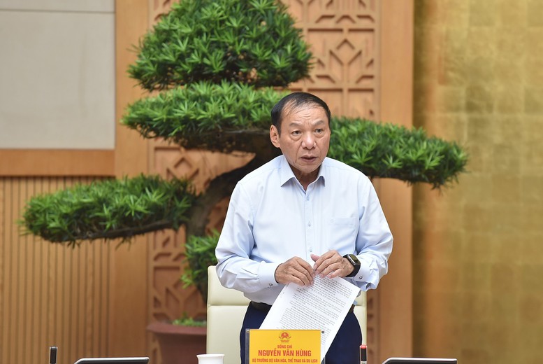 Đưa du lịch phát triển lên tầm cao mới, thực sự trở thành ngành kinh tế mũi nhọn - Ảnh 2. Đưa du lịch phát triển lên tầm cao mới, thực sự trở thành ngành kinh tế mũi nhọn - Ảnh 2.