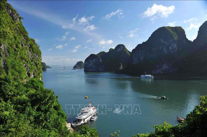 Nhiều sản phẩm mới gia tăng 'sức hút' cho du lịch Quảng Ninh - Ảnh 1.