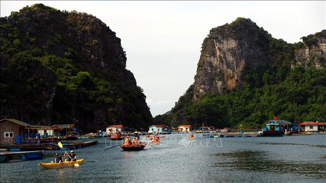 Nhiều sản phẩm mới gia tăng 'sức hút' cho du lịch Quảng Ninh - Ảnh 2.