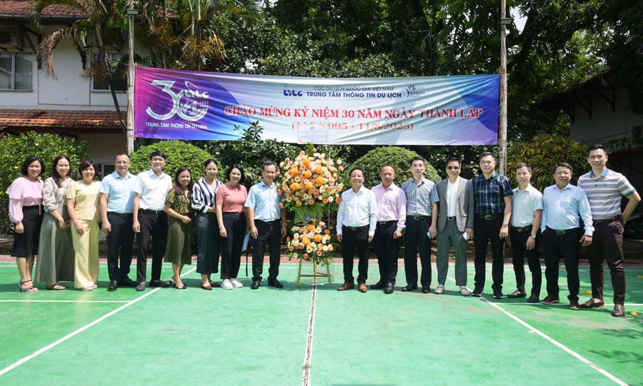 Cục Du lịch Quốc gia Việt Nam chúc mừng Trung tâm Thông tin du lịch nhân kỷ niệm 30 năm ngày thành lập - Ảnh 10.