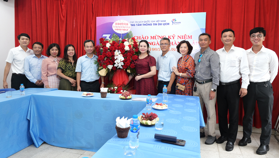 Cục Du lịch Quốc gia Việt Nam chúc mừng Trung tâm Thông tin du lịch nhân kỷ niệm 30 năm ngày thành lập - Ảnh 7.