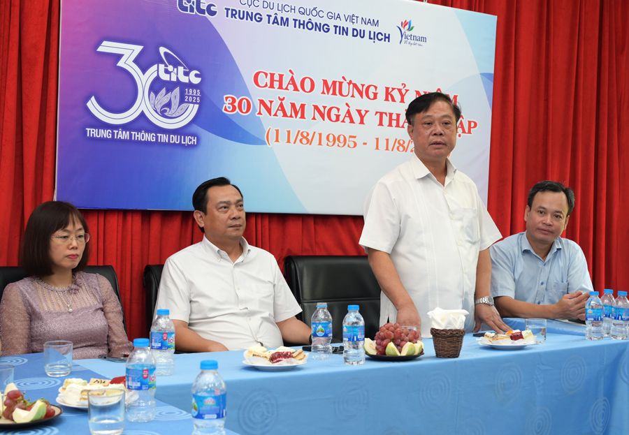 Cục Du lịch Quốc gia Việt Nam chúc mừng Trung tâm Thông tin du lịch nhân kỷ niệm 30 năm ngày thành lập - Ảnh 4.