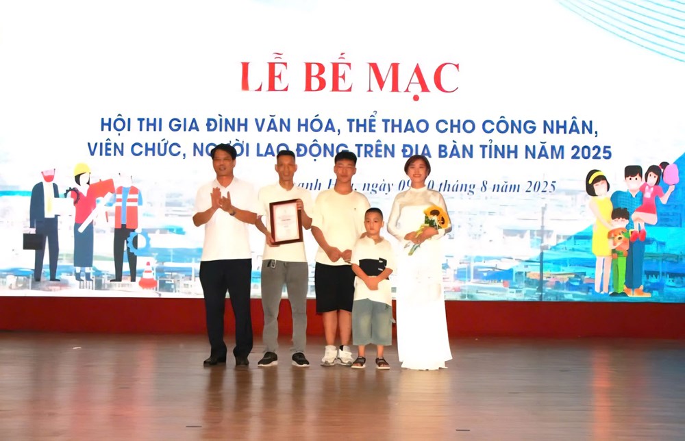 Hội thi Gia đình văn hóa, thể thao Thanh Hóa 2025:Nơi yêu thương gắn kết, tinh thần đoàn kết lan tỏa - Ảnh 2.