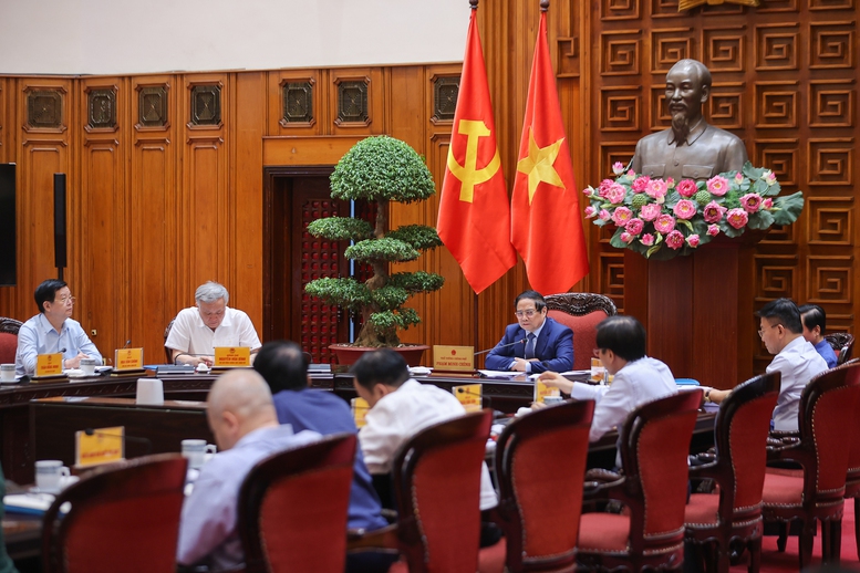 Thủ tướng: Các sự kiện văn hóa, chương trình nghệ thuật chào mừng Quốc khánh 2/9 đã gây được tiếng vang lớn, lan tỏa sâu rộng tinh thần yêu nước và khát vọng cống hiến trong nhân dân - Ảnh 3.
