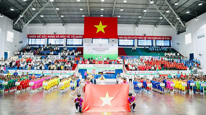 Sôi nổi khai mạc Giải bóng đá U9 Toàn quốc Toyota Cup 2025 - Ảnh 1.