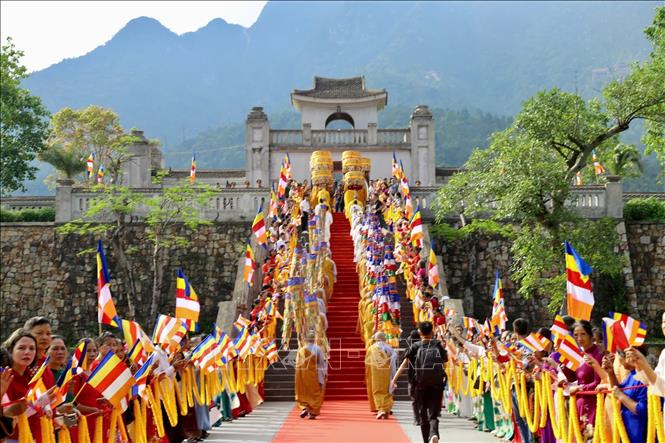 Yên Tử - 'Sắc thu Thiền định': Khai mở mùa du lịch mới tại Di sản Văn hóa thế giới - Ảnh 1. Yên Tử - 'Sắc thu Thiền định': Khai mở mùa du lịch mới tại Di sản Văn hóa thế giới - Ảnh 1.