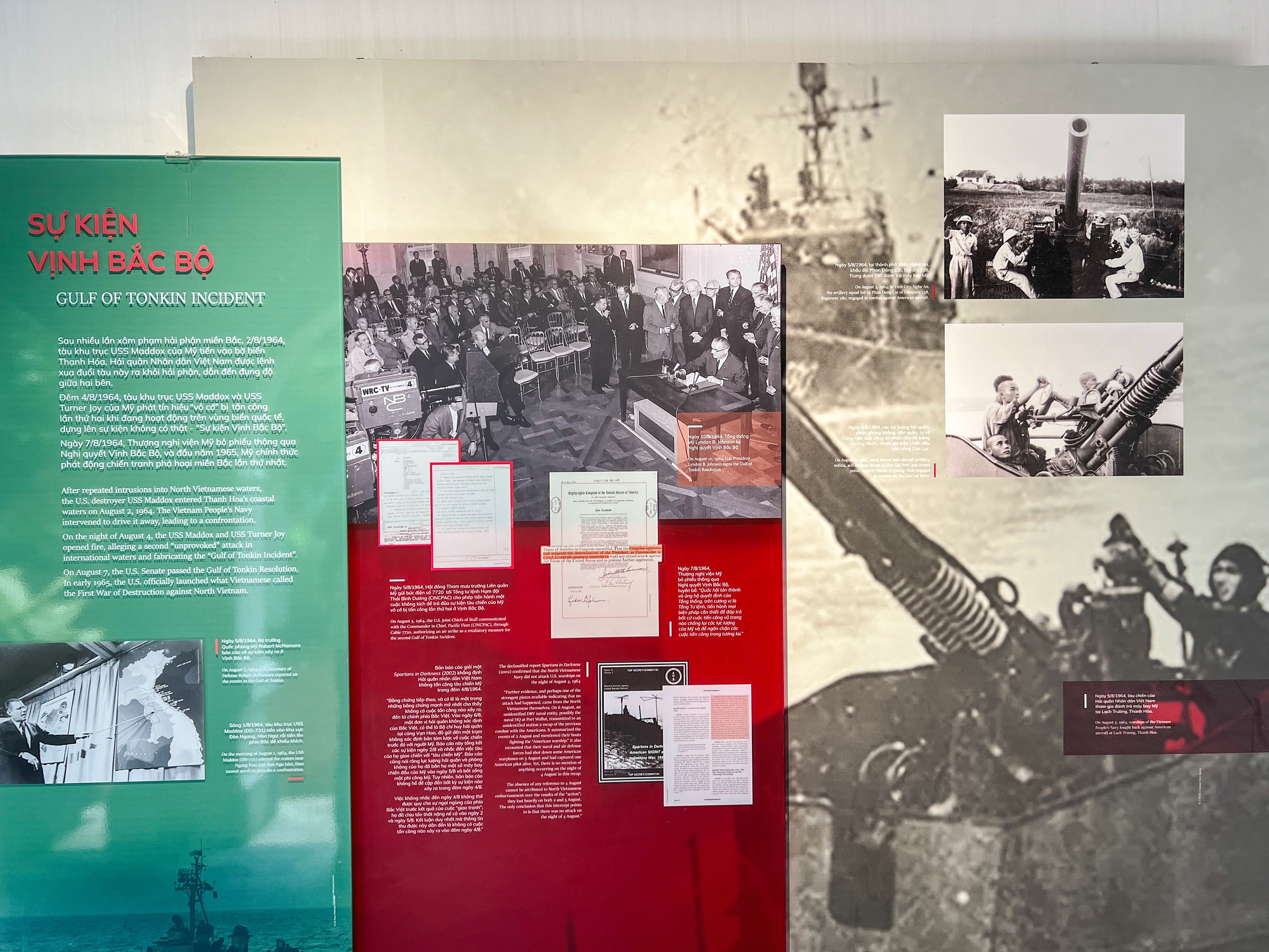 First time opening to visit the Cryptographic Cellar at Thang Long Imperial Citadel - Photo 9. Lần đầu tiên mở cửa tham quan Hầm Cơ yếu tại Hoàng thành Thăng Long - Ảnh 9.