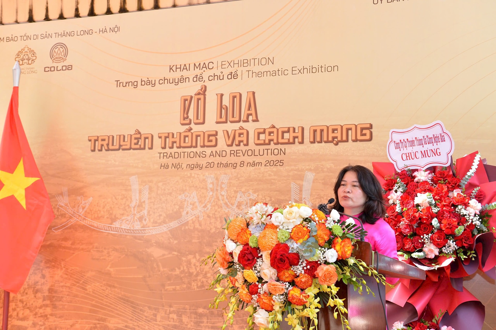 Hà Nội: Trưng bày hơn 100 hình ảnh, tư liệu về “Cổ Loa - Truyền thống và cách mạng” - Ảnh 2. Hà Nội: Trưng bày hơn 100 hình ảnh, tư liệu về “Cổ Loa - Truyền thống và cách mạng” - Ảnh 2.