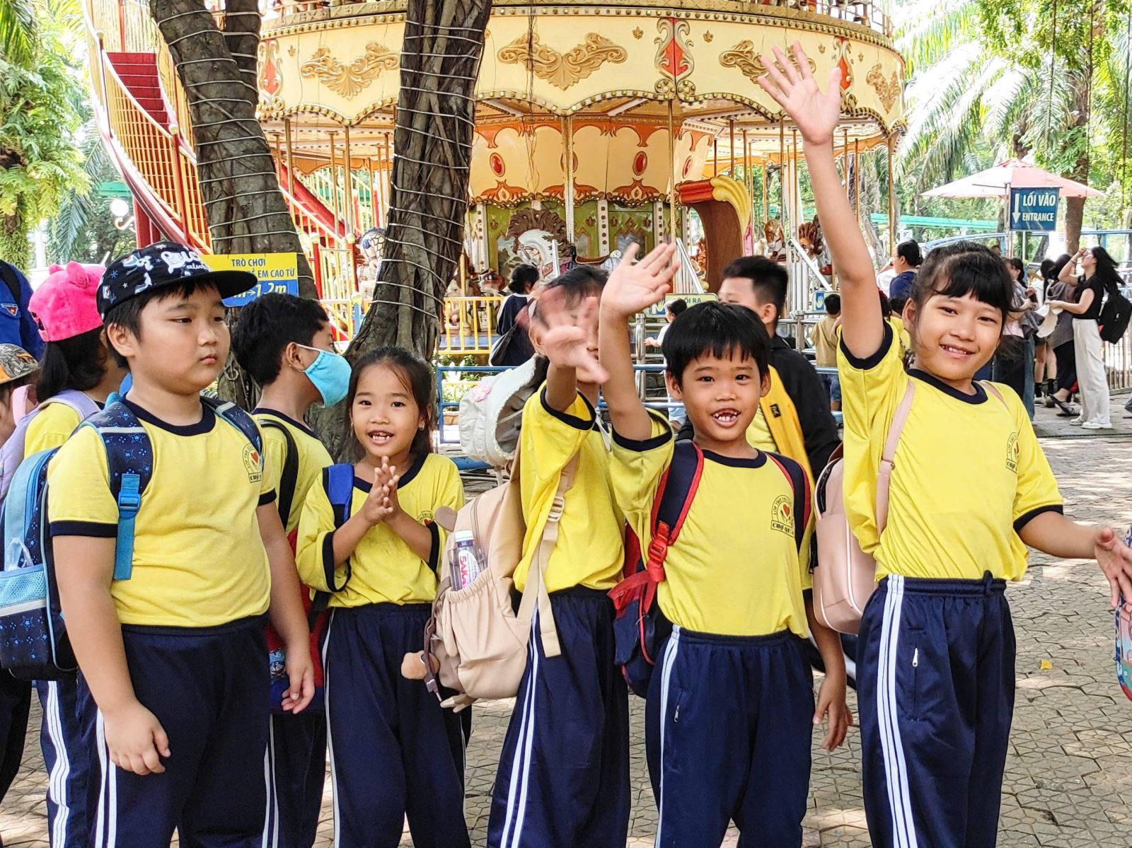 TP Hồ Chí Minh: Chắp cánh ước mơ cho trẻ em khó khăn trước thềm năm học mới - Ảnh 4. TP Hồ Chí Minh: Chắp cánh ước mơ cho trẻ em khó khăn trước thềm năm học mới - Ảnh 4.