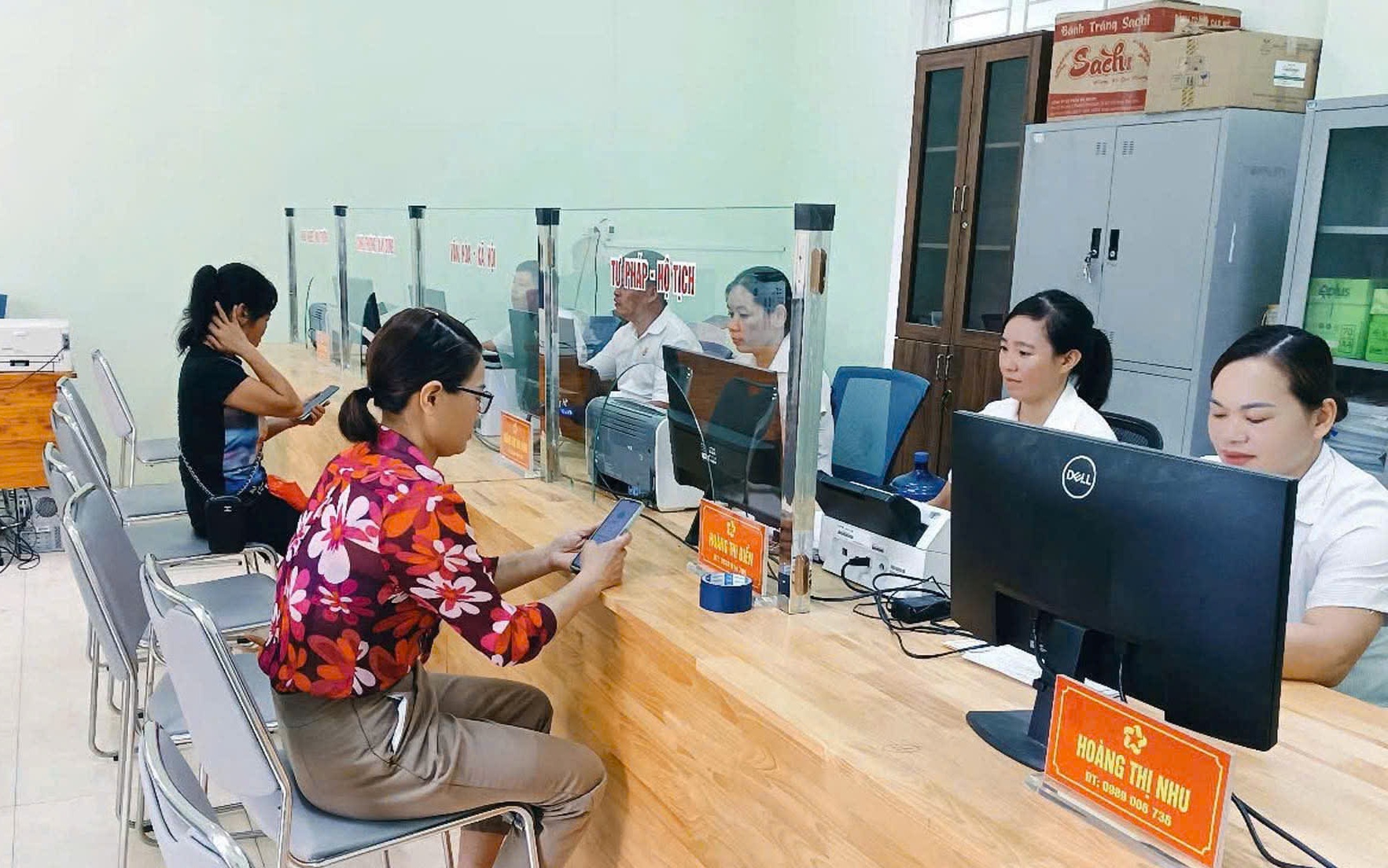 Nghệ An đẩy mạnh phong trào thi đua thực hiện văn hóa công sở