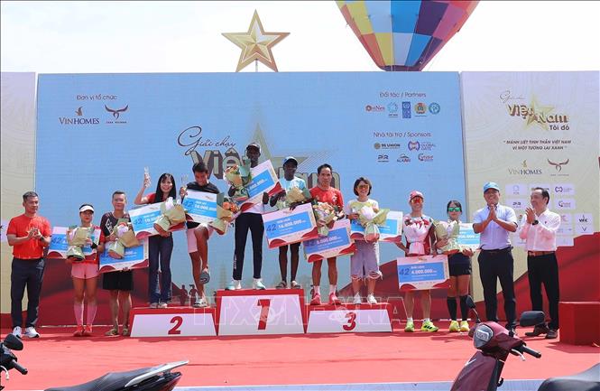 Hơn 21.000 vận động viên tham dự Giải chạy 'Việt Nam tôi đó' 2025 - Ảnh 5.