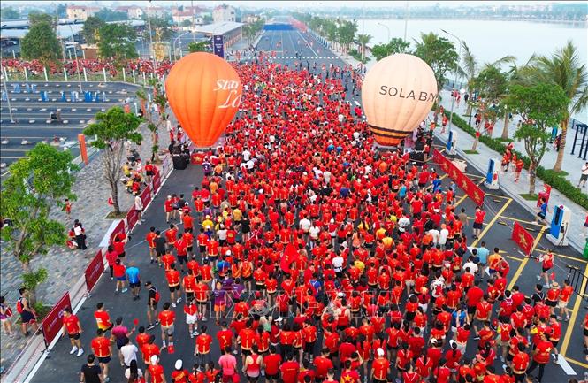 Hơn 21.000 vận động viên tham dự Giải chạy 'Việt Nam tôi đó' 2025 - Ảnh 2.