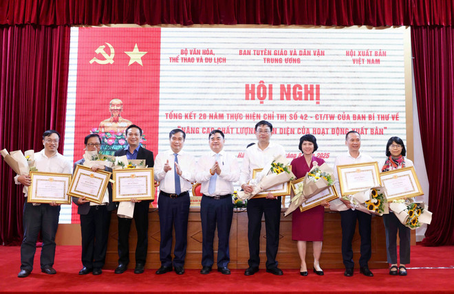 Xu thế của ngành Xuất bản: Phát triển cầm cự hay tăng tốc bứt phá - Ảnh 3. Xu thế của ngành Xuất bản: Phát triển cầm cự hay tăng tốc bứt phá - Ảnh 3.