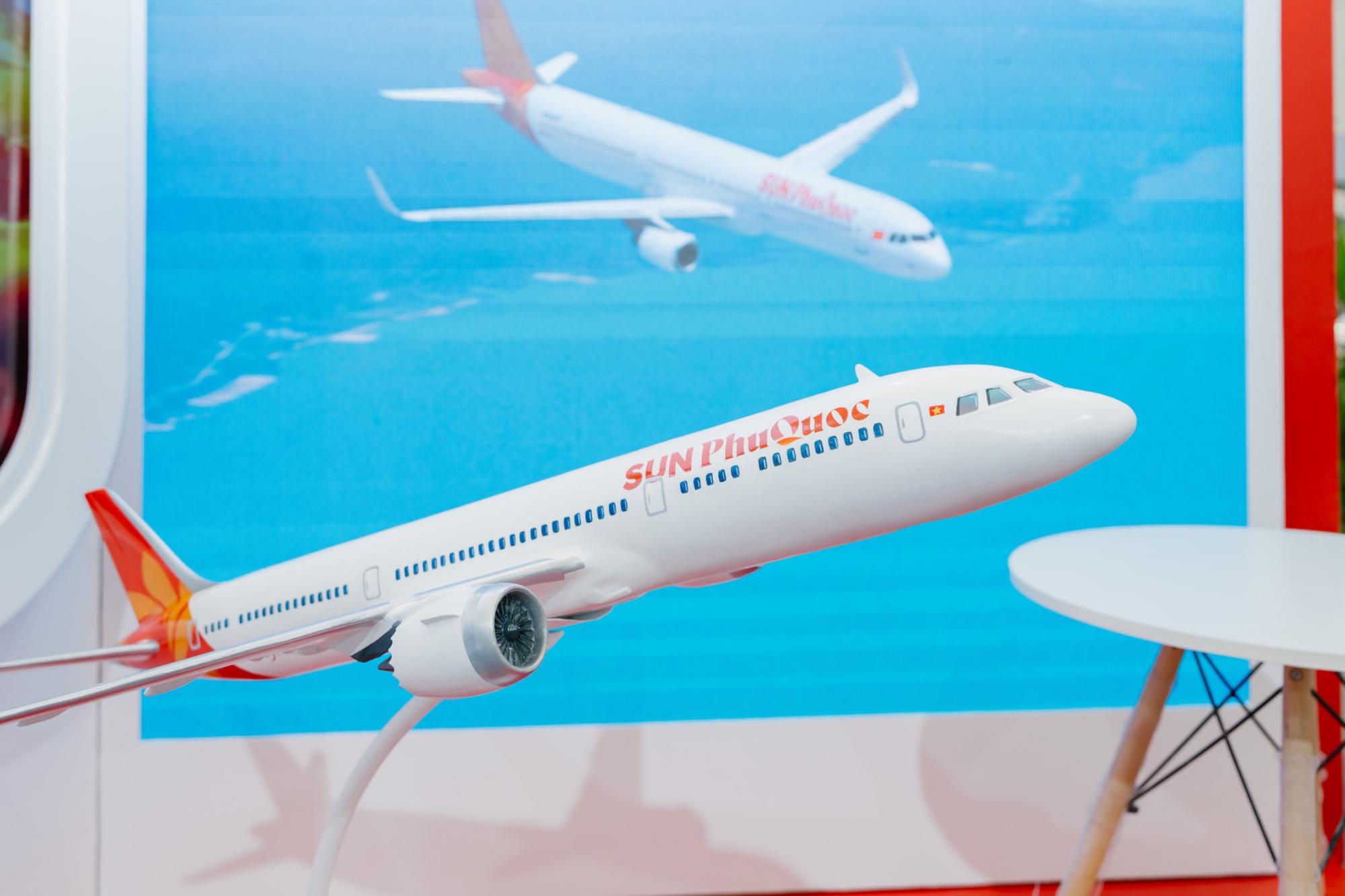 “Cất cánh” chuyến bay nghệ thuật của Sun Group tại triển lãm A80 - Ảnh 7. “Cất cánh” chuyến bay nghệ thuật của Sun Group tại triển lãm A80 - Ảnh 7.