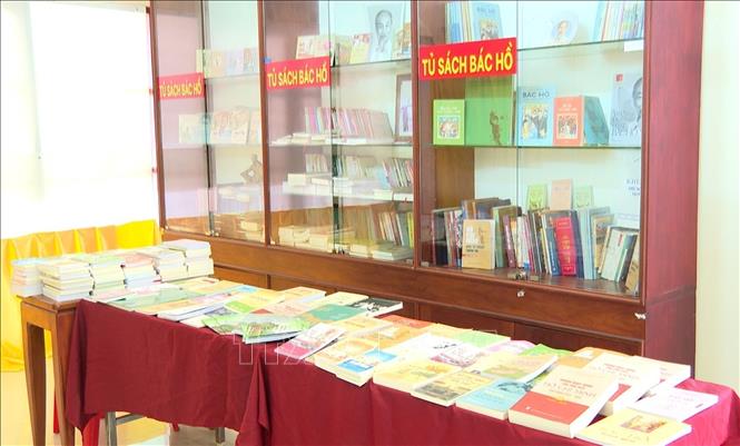 Lan tỏa tủ sách Bác Hồ tại các khu di tích Chủ tịch Hồ Chí Minh ở Thái Lan - Ảnh 2. Lan tỏa tủ sách Bác Hồ tại các khu di tích Chủ tịch Hồ Chí Minh ở Thái Lan - Ảnh 2.