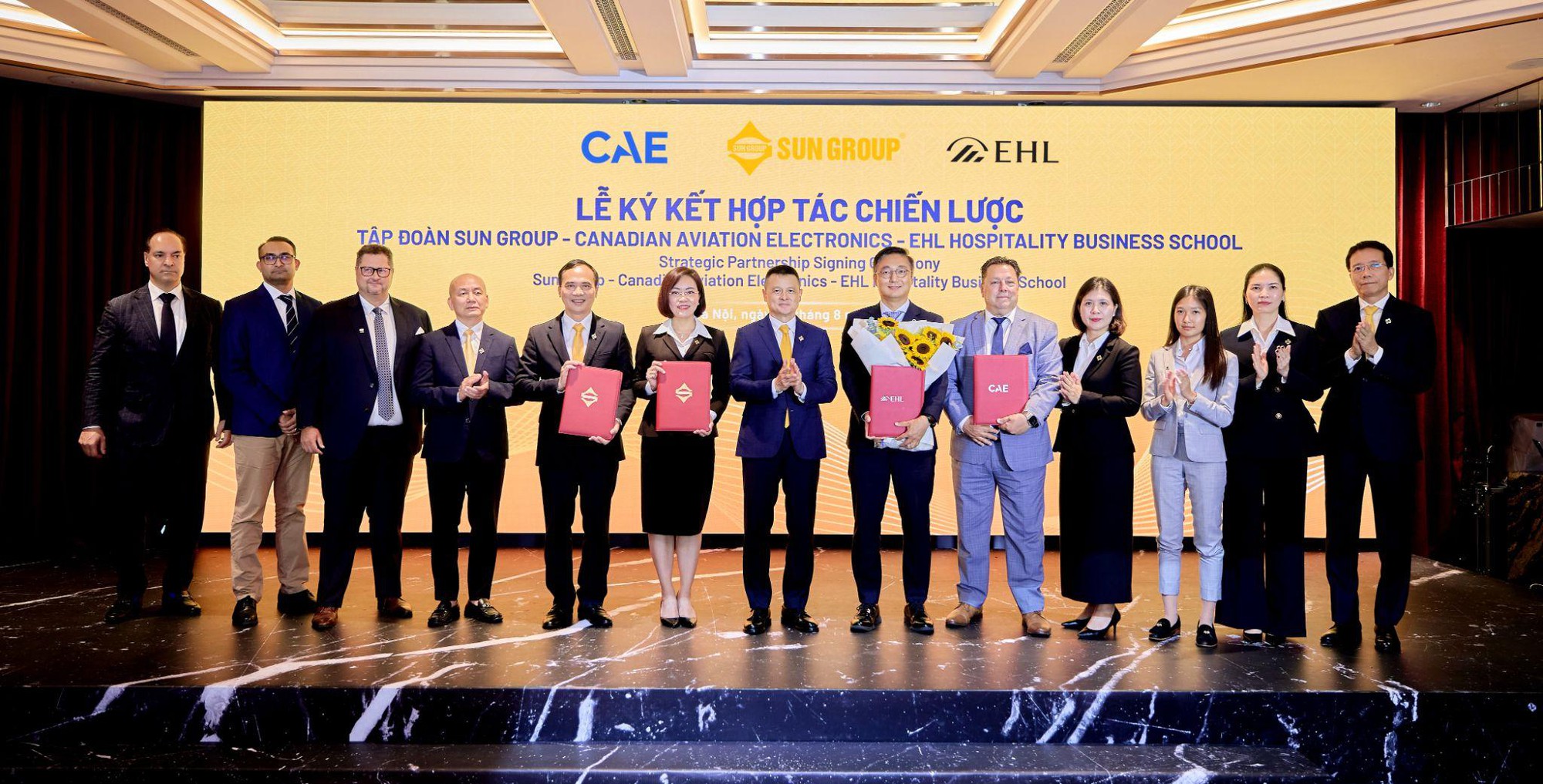 Sun Group hợp tác chiến lược với 2 đối tác quốc tế hàng đầu trong lĩnh vực đào tạo hàng không và quản trị khách sạn - Ảnh 1. Sun Group hợp tác chiến lược với 2 đối tác quốc tế hàng đầu trong lĩnh vực đào tạo hàng không và quản trị khách sạn - Ảnh 1.