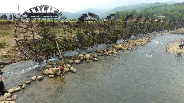 Lai Châu: Thúc đẩy phát triển kinh tế - xã hội vùng đồng bào dân tộc thiểu số và miền núi - Ảnh 1. Lai Châu: Thúc đẩy phát triển kinh tế - xã hội vùng đồng bào dân tộc thiểu số và miền núi - Ảnh 1.