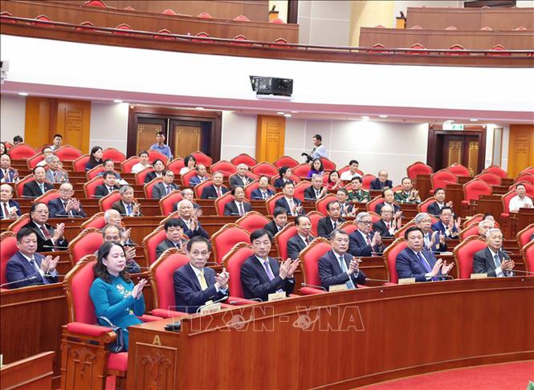 Tổng Bí thư: Trí thức, nhà khoa học, văn nghệ sĩ tiếp tục là lực lượng tiên phong mở đường cho dân tộc tiến lên mạnh mẽ - Ảnh 3. Tổng Bí thư: Trí thức, nhà khoa học, văn nghệ sĩ tiếp tục là lực lượng tiên phong mở đường cho dân tộc tiến lên mạnh mẽ - Ảnh 3.