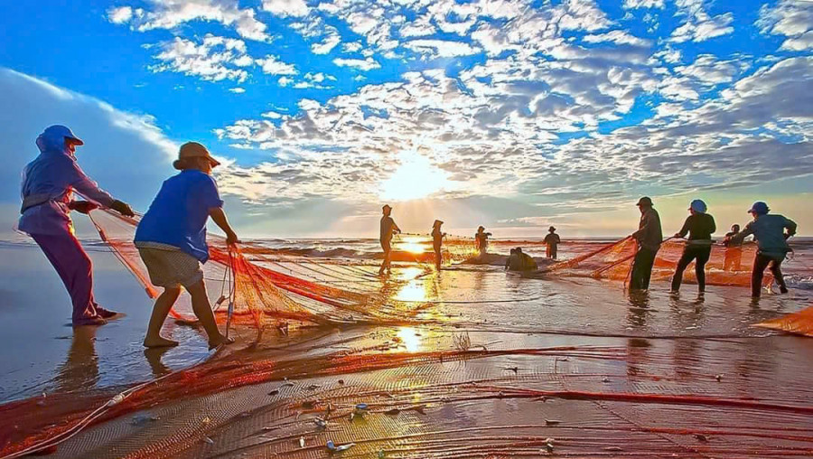 Nghệ An: Quyết tâm xây dựng Cửa Lò xứng tầm với danh hiệu “Đô thị du lịch biển đầu tiên của cả nước” - Ảnh 2. Nghệ An: Quyết tâm xây dựng Cửa Lò xứng tầm với danh hiệu “Đô thị du lịch biển đầu tiên của cả nước” - Ảnh 2.