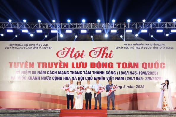 Sôi nổi Hội thi tuyên truyền lưu động toàn quốc tại Tuyên Quang - Ảnh 2.