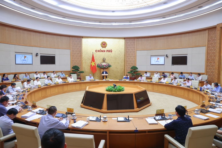 Chính phủ yêu cầu triển khai hiệu quả các giải pháp tăng trưởng khách du lịch năm 2025  - Ảnh 1.