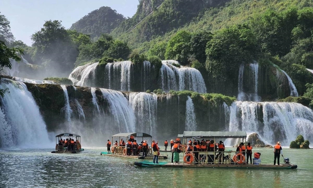 Đón 7,8 triệu lượt du khách đến Cao Bằng giai đoạn 2021 - 2025 - Ảnh 1.