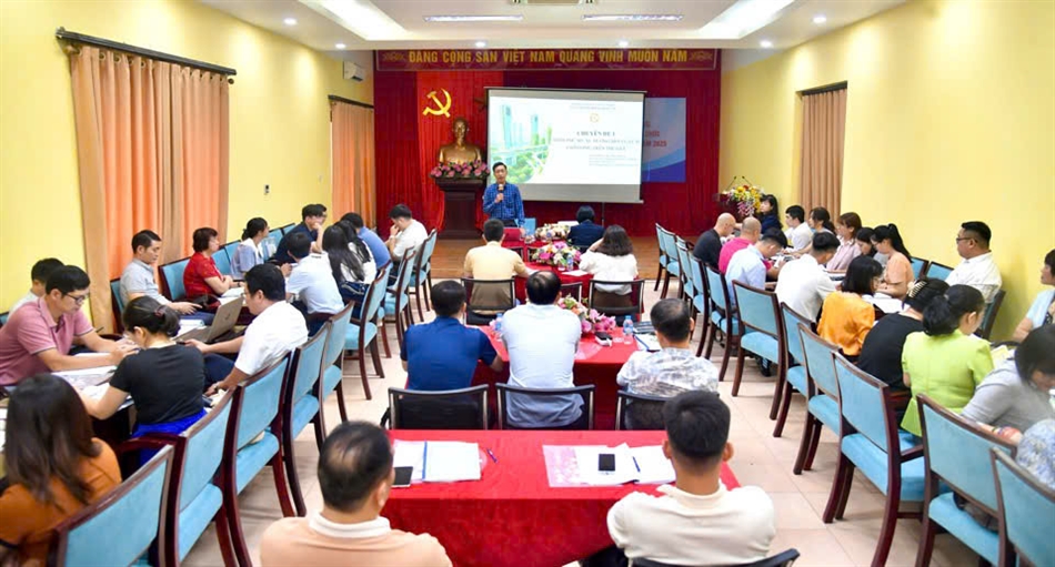 Khai mạc Lớp bồi dưỡng nâng cao năng lực chuyển đổi số cho cán bộ, công chức, viên chức Cục TDTT Việt Nam năm 2025 - Ảnh 2.
