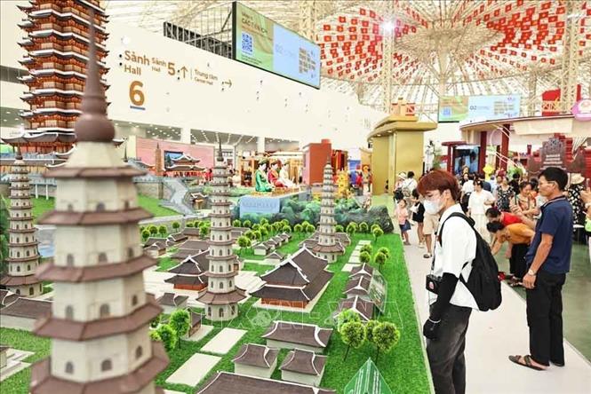 Số hóa Triển lãm thành tựu đất nước làm tư liệu và tăng trải nghiệm cho khách tham quan - Ảnh 1. Số hóa Triển lãm thành tựu đất nước làm tư liệu và tăng trải nghiệm cho khách tham quan - Ảnh 1.
