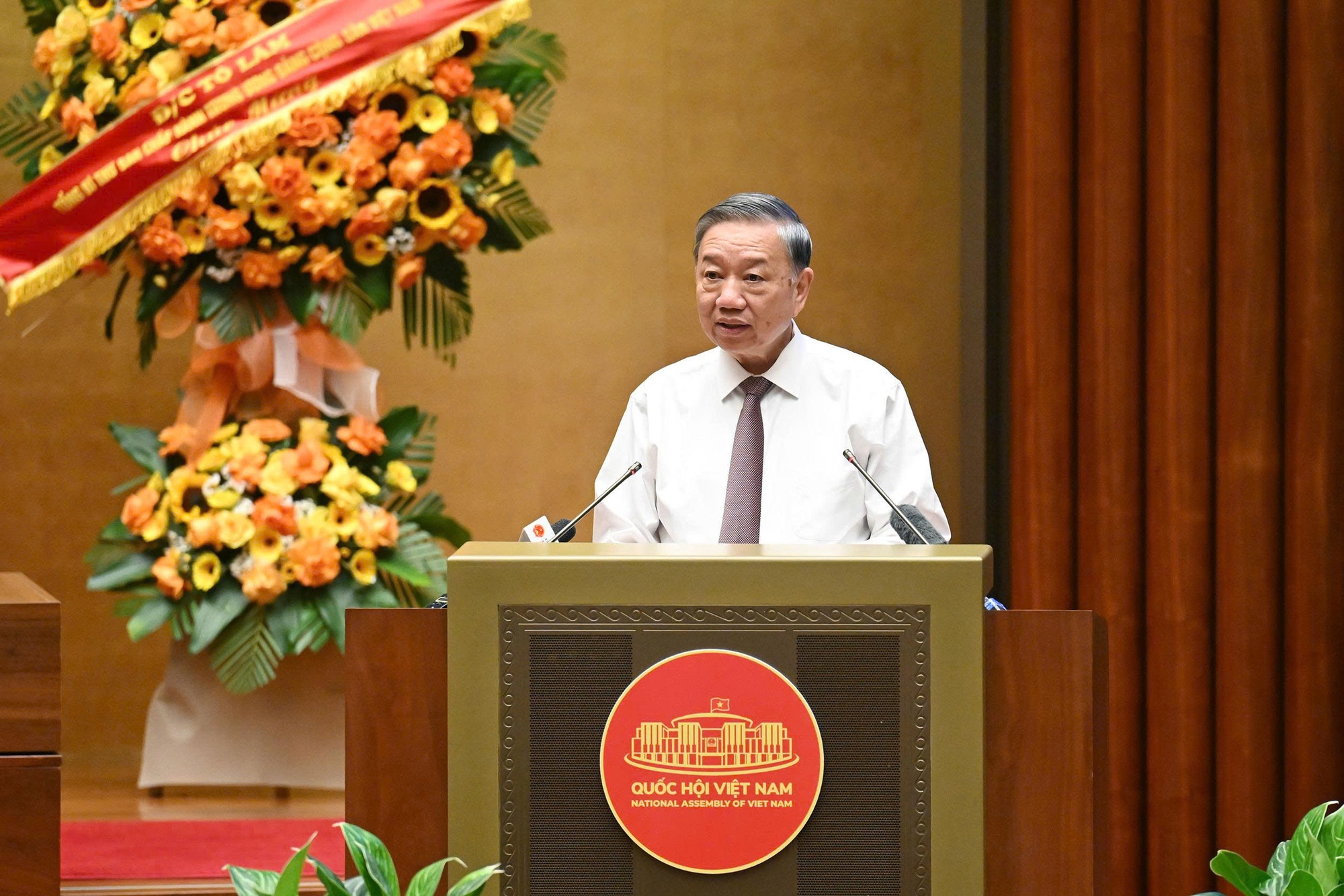Tổng Bí thư Tô Lâm: Phong trào "Bình dân học vụ số" phải trở thành một phong trào cách mạng, toàn dân, toàn diện, bao trùm, sâu rộng - Ảnh 2. Tổng Bí thư Tô Lâm: Phong trào "Bình dân học vụ số" phải trở thành một phong trào cách mạng, toàn dân, toàn diện, bao trùm, sâu rộng - Ảnh 2.