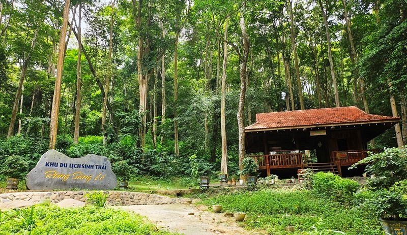 Đổi mới diện mạo du lịch Nghệ An bằng công nghệ hiện đại và kết nối di sản - Ảnh 5. Đổi mới diện mạo du lịch Nghệ An bằng công nghệ hiện đại và kết nối di sản - Ảnh 5.