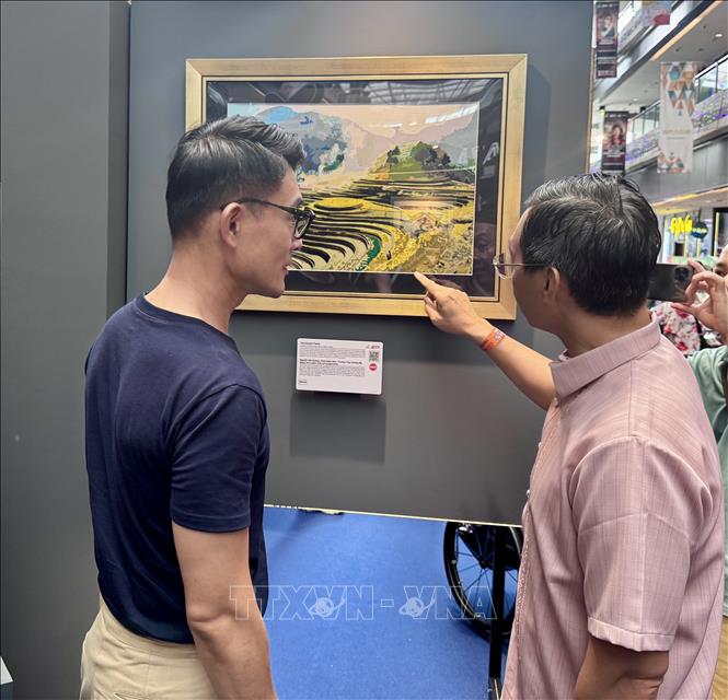 Shaping Hearts 2025: Dấu ấn sáng tạo của nghệ sĩ khuyết tật Việt Nam - Ảnh 3.